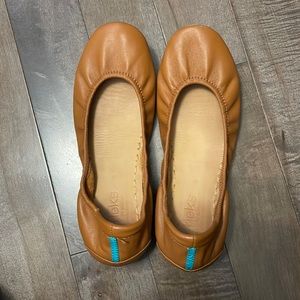 Chestnut Tieks